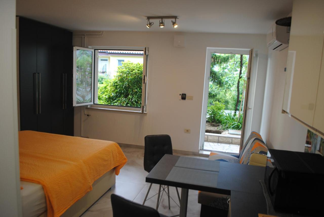 Apartments Samec Izola Exterior photo