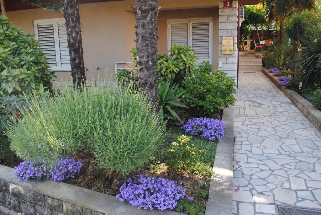 Apartments Samec Izola Exterior photo