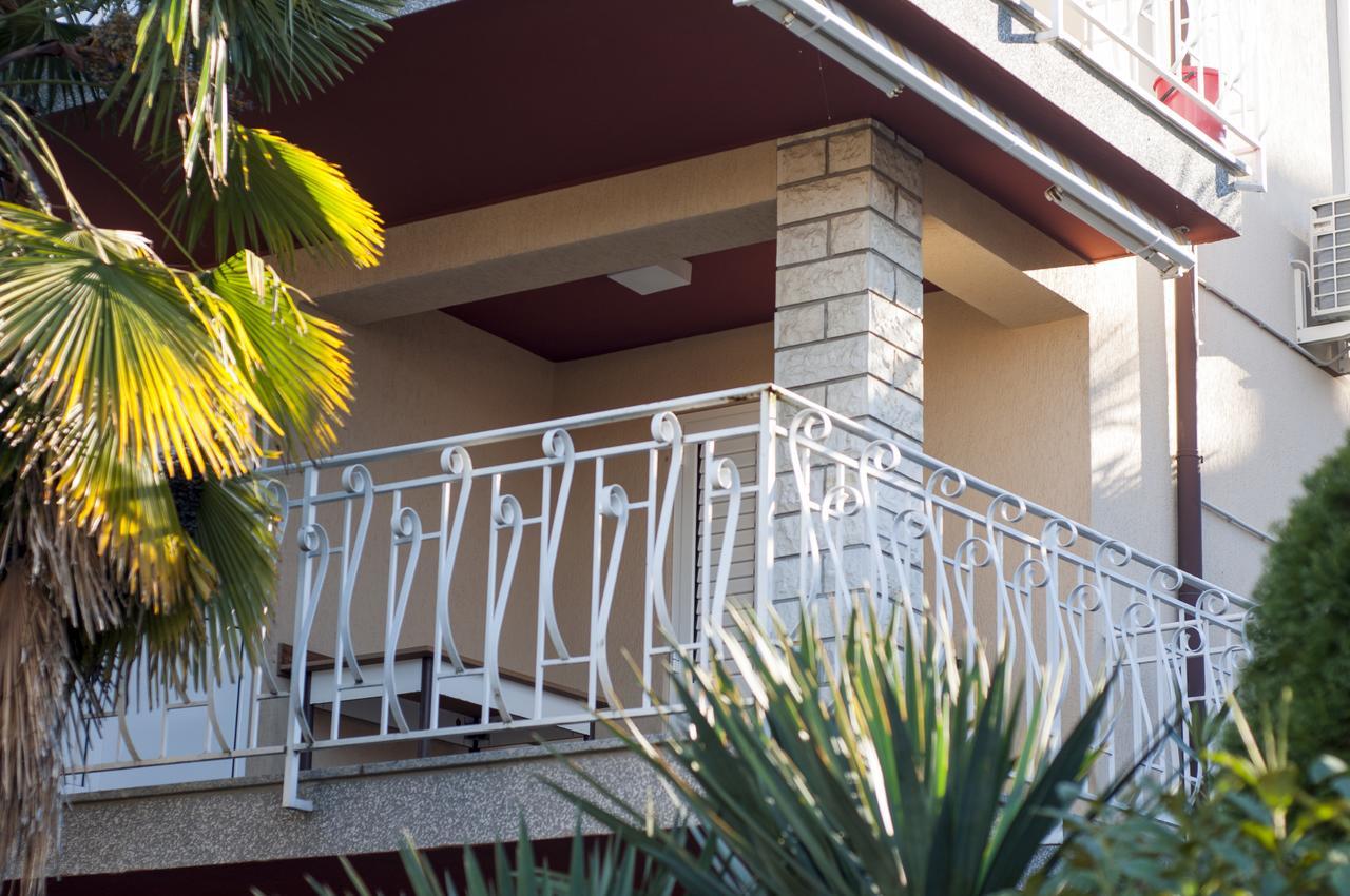 Apartments Samec Izola Exterior photo